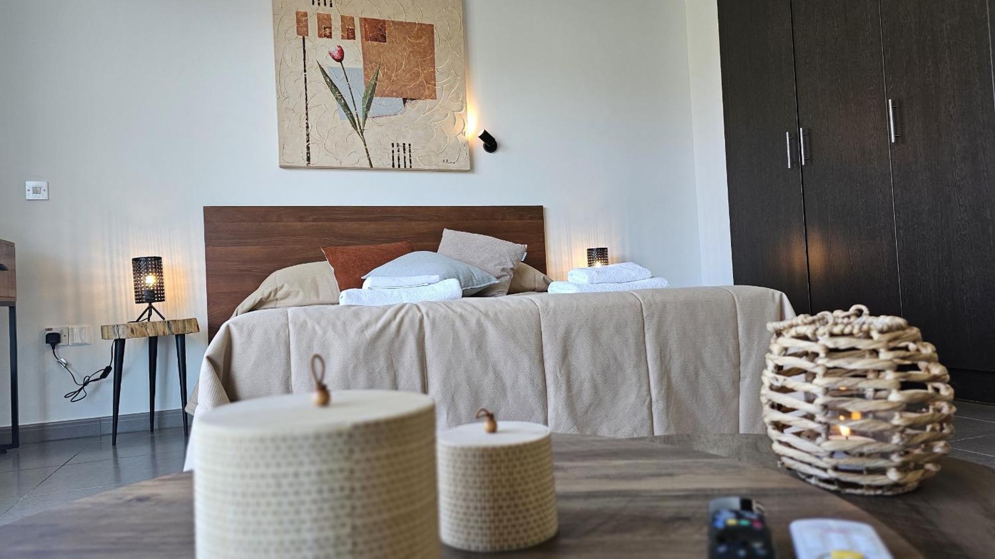 White Coral Apartment *